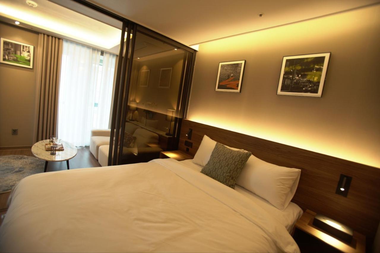 Sienna Ambassador Residence Busan Esterno foto