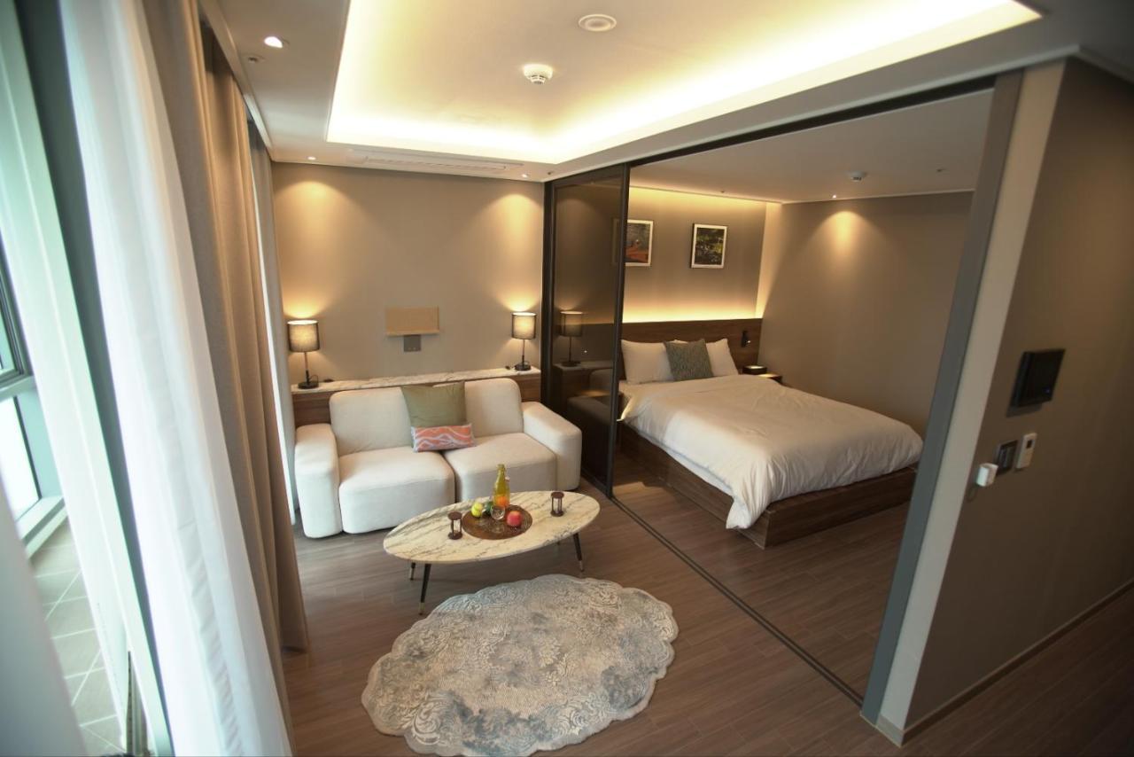 Sienna Ambassador Residence Busan Esterno foto