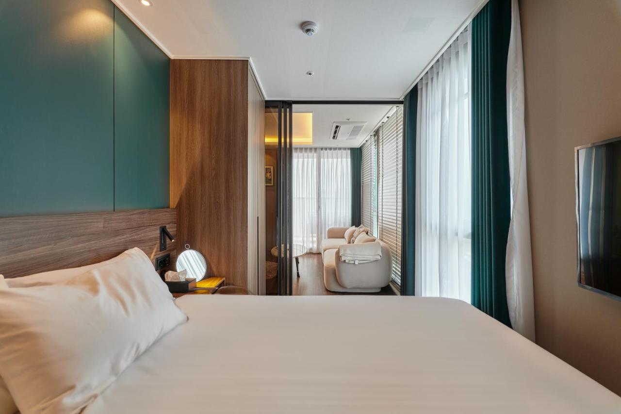Sienna Ambassador Residence Busan Esterno foto